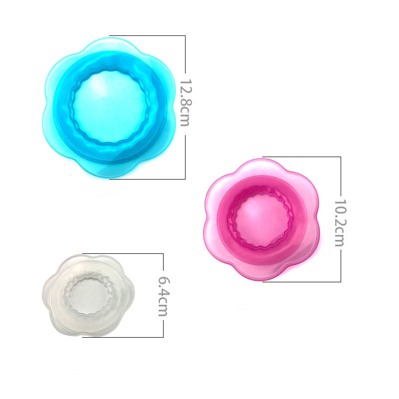 Silicone food storage lids are reusable and suitable for storing food in cups, jars, glass bottles, and round and rectangular containers.